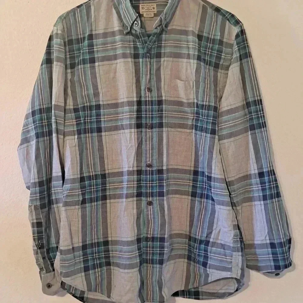 J Crew 100% Cotton Button Down EUC Size Medium